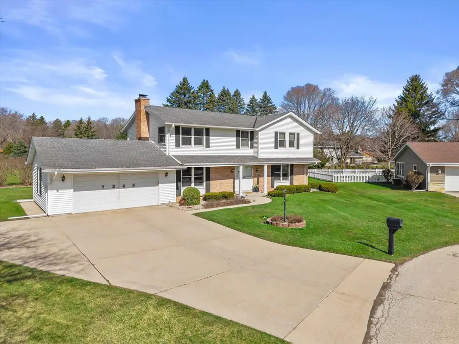 7245 N Wayside COURT, Glendale, WI 53209 - #3