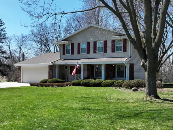 W287N6575 Hibritten WAY, Hartland, WI 53029