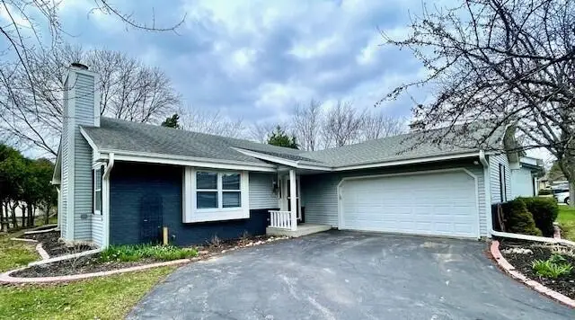 W168N10725 Juniper DRIVE, Germantown, WI 53022 - #1