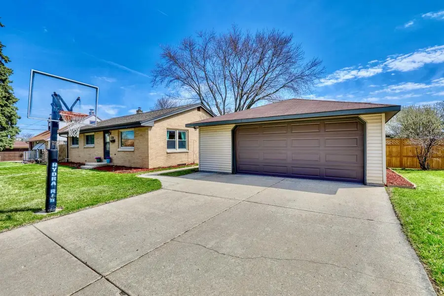 4724 S 24th STREET, Milwaukee, WI 53221 - #2