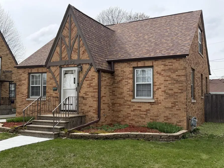 2540 Lincoln ROAD, Kenosha, WI 53143 - #3