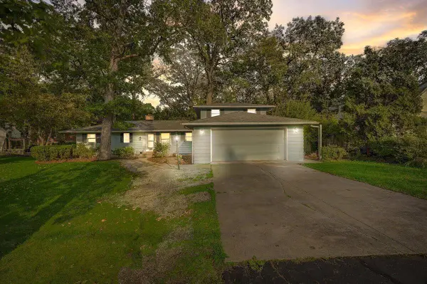 1532 N 124th STREET, Wauwatosa, WI 53226