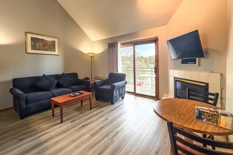 111 Center STREET #403, Lake Geneva, WI 53147 - #3