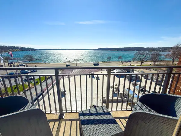 300 Wrigley DRIVE #418, Lake Geneva, WI 53147
