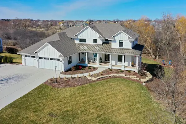 6850 W River Birch DRIVE, Mequon, WI 53092