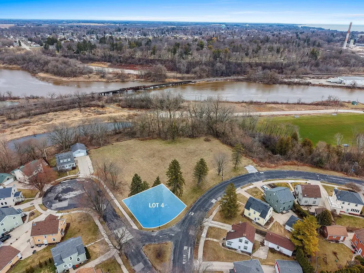 Lt4 RIVERVIEW DRIVE, Manitowoc, WI 54220 - #1