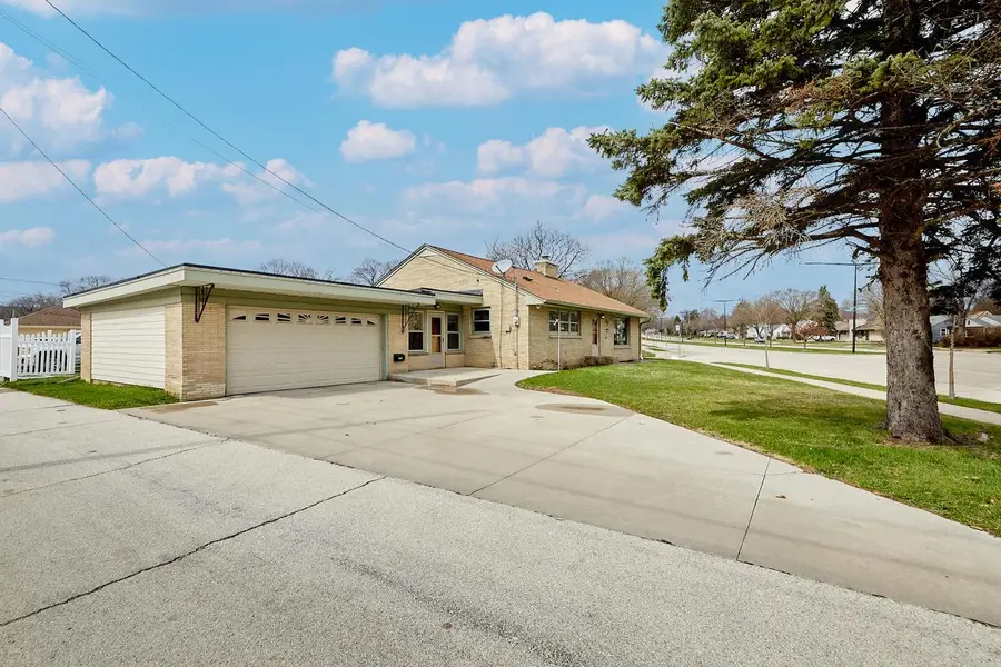 2909 S 76th STREET, West Allis, WI 53219 - #2