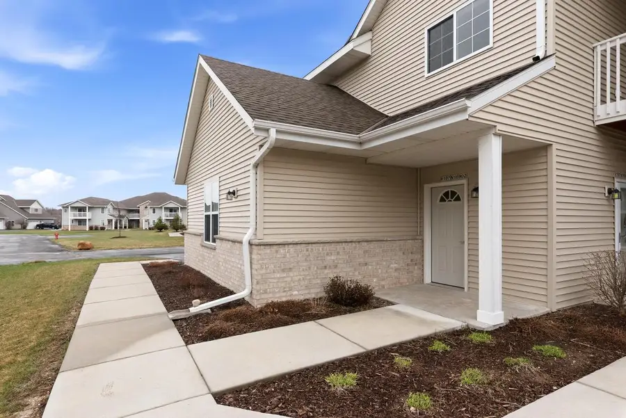 W197N16902 Stonewall DRIVE, Jackson, WI 53037 - #2