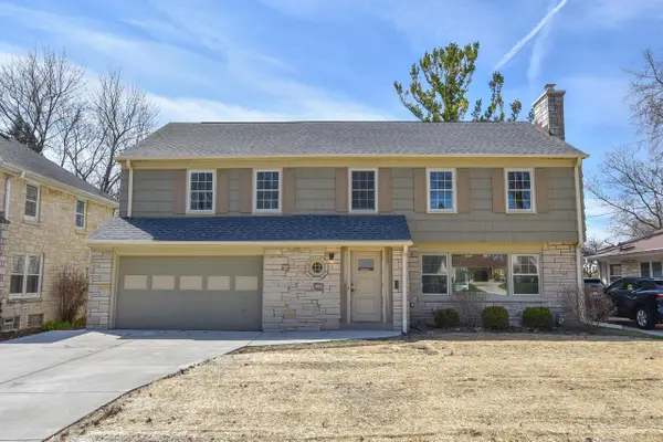 2545 N Swan BOULEVARD, Wauwatosa, WI 53226