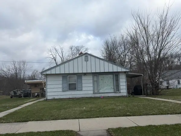 4618 W Congress STREET, Milwaukee, WI 53218