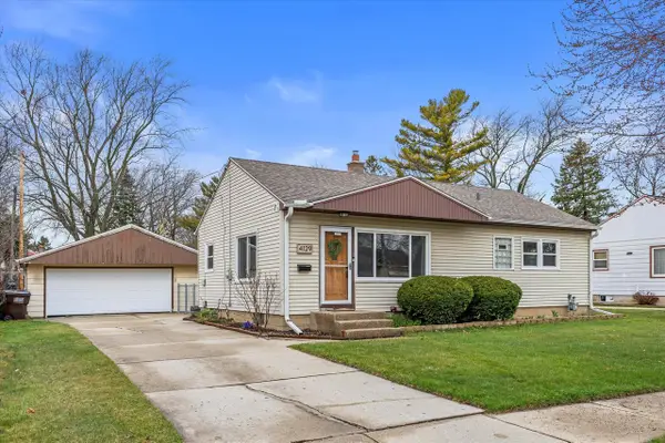 4129 S Kingan AVENUE, Saint Francis, WI 53235