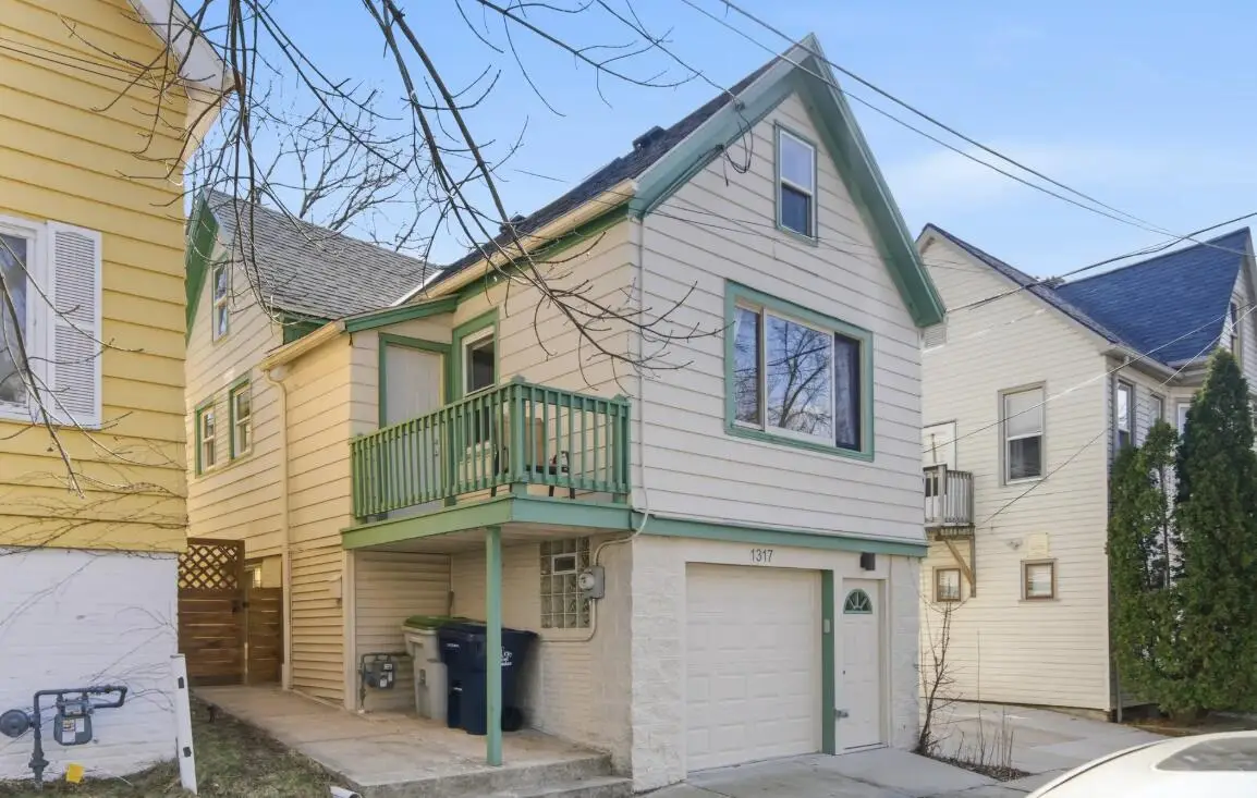 1317 E Hamilton STREET, Milwaukee, WI 53203 - #1