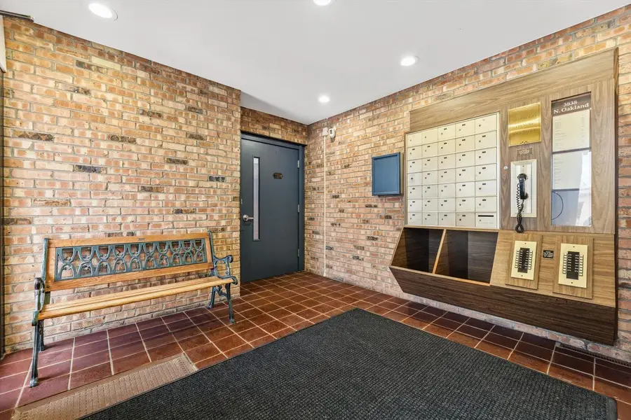 3838 N Oakland AVENUE #269, Shorewood, WI 53211 - #2