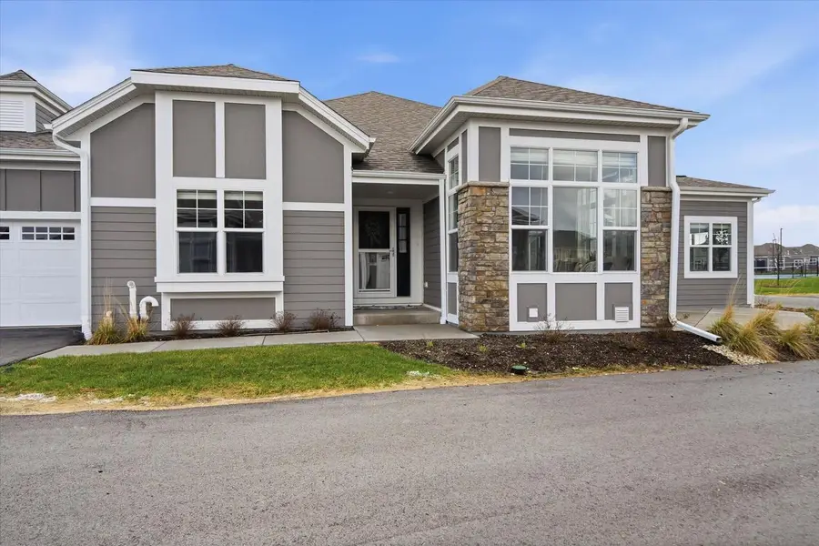 832 N Verona CIRCLE #11, Grafton, WI 53024 - #2