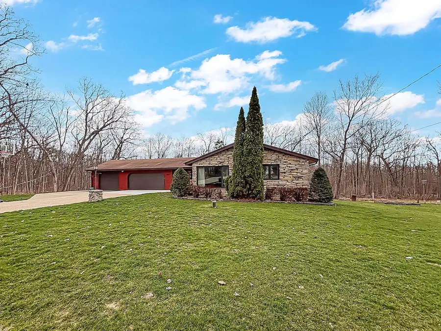 28808 Grove LANE, Waterford, WI 53185 - #3