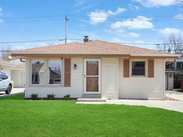 4224 S 91st STREET, Greenfield, WI 53228