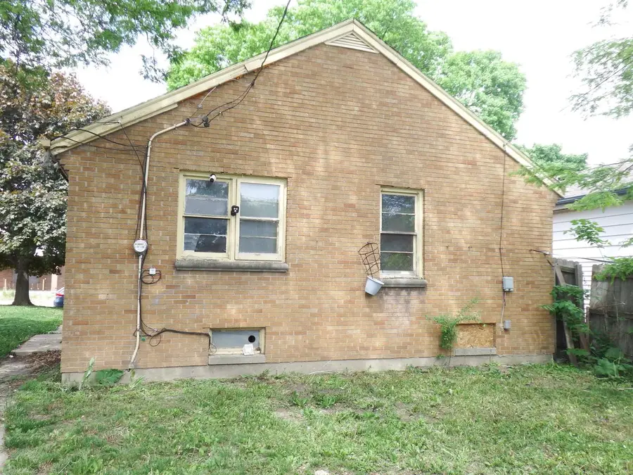 4826 N 37th STREET, Milwaukee, WI 53209 - #3