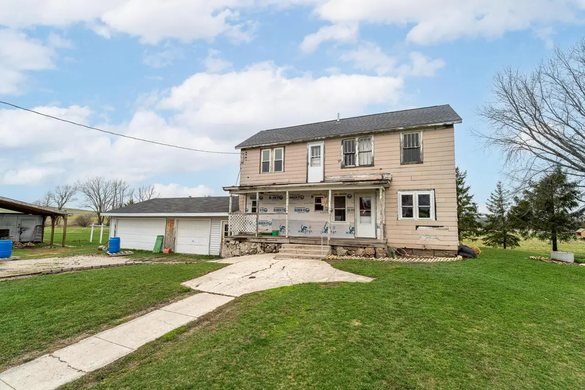 201 Irish ROAD, Elkhart Lake, WI 53020 - #1