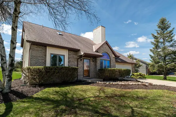 N75W23419 N Ridgeview CIRCLE, Sussex, WI 53089