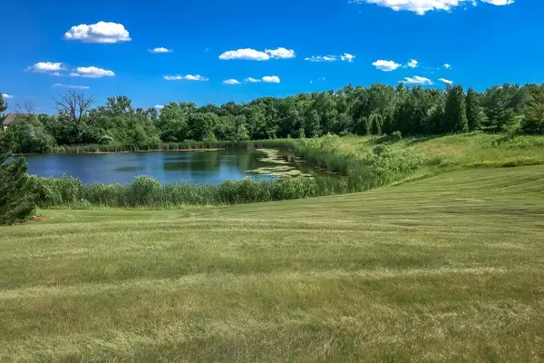 8501 DEERWOOD LANE S, Franklin, WI 53132