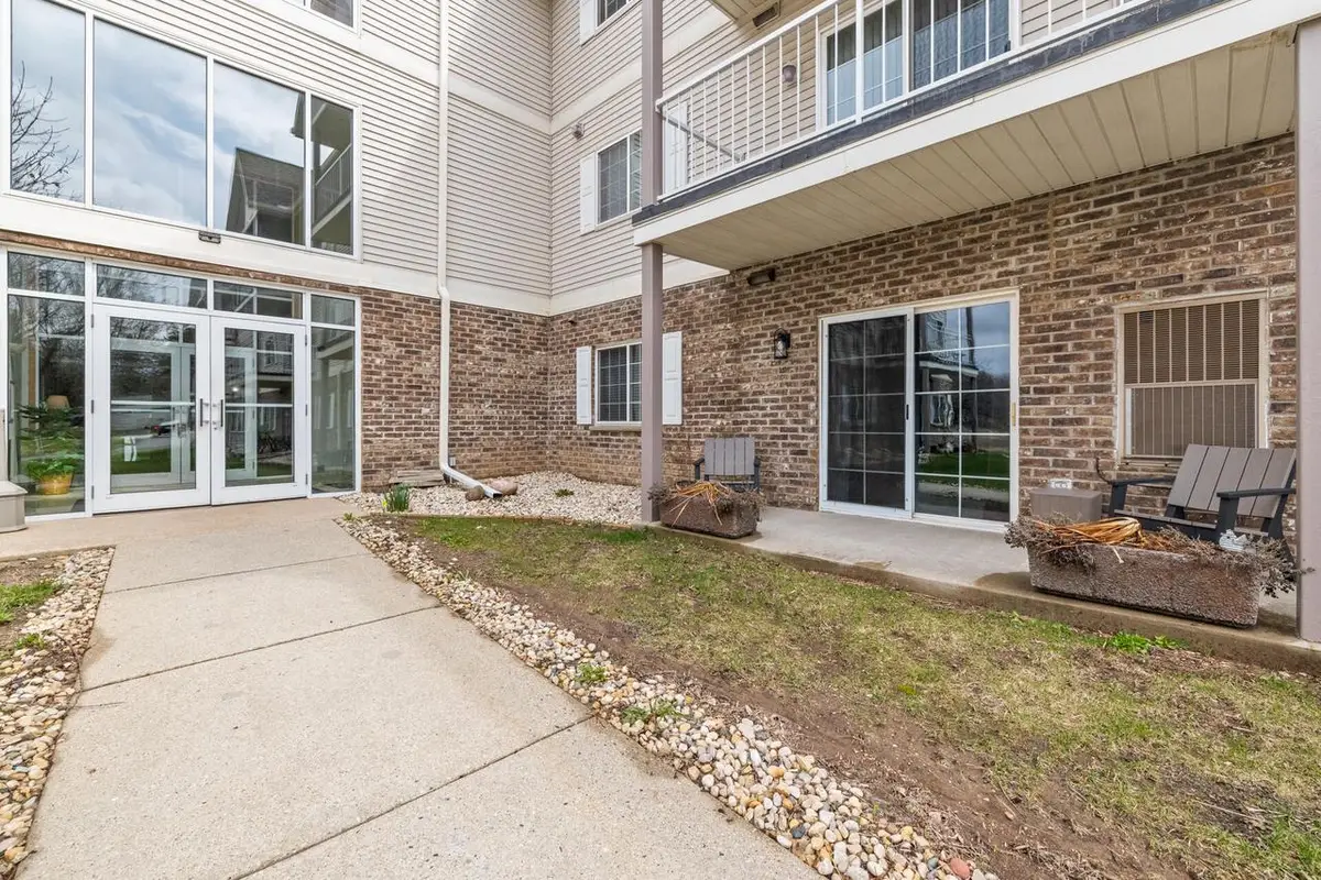 140 W Commerce BOULEVARD #108, Slinger, WI 53086 - #1