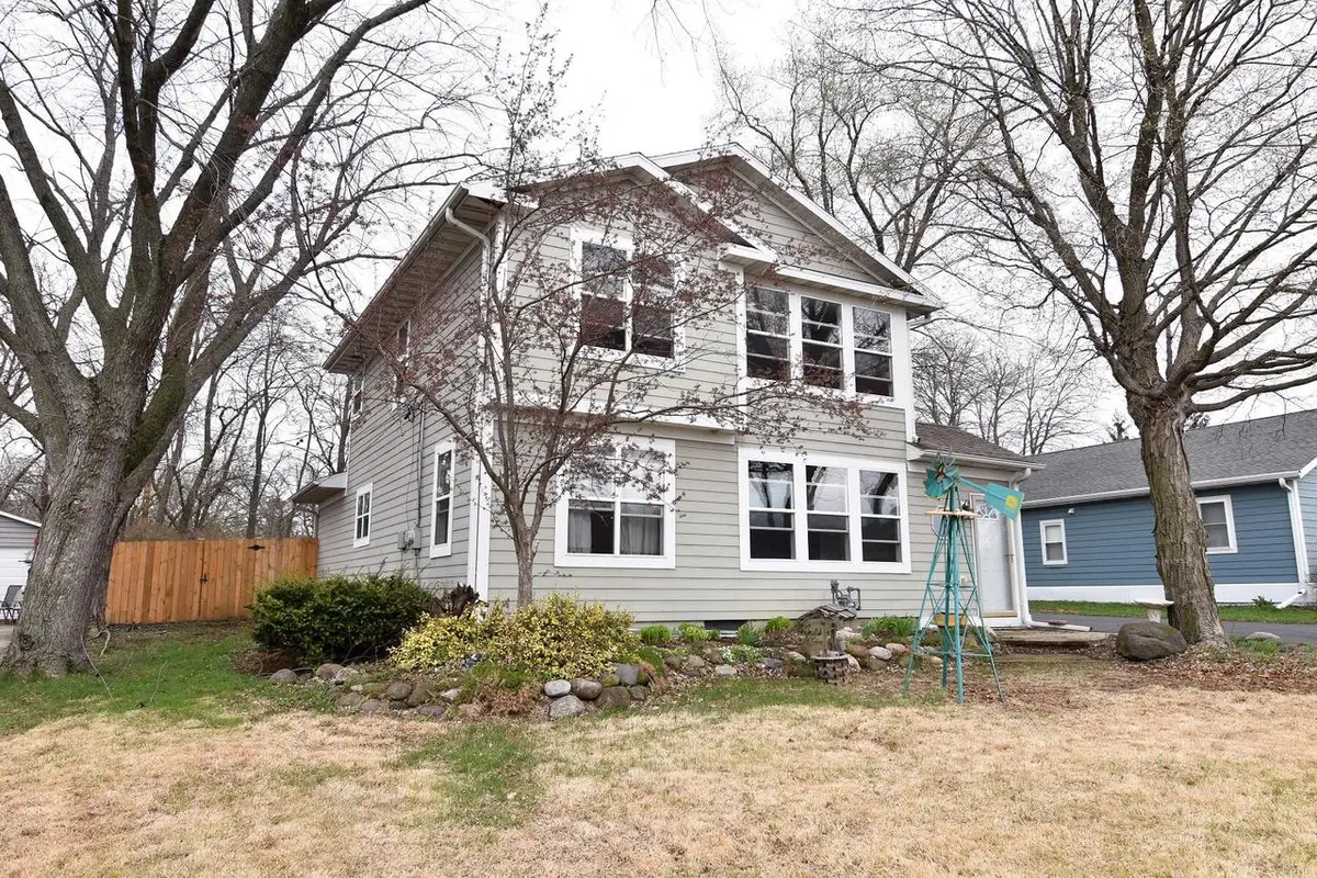 302 W Hunt AVENUE, Twin Lakes, WI 53181 - #1