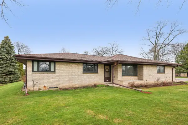 5104 Twin Elms DRIVE, Racine, WI 53406