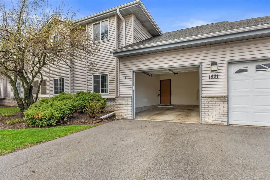 1821 E Racine AVENUE #2, Waukesha, WI 53186 - #2