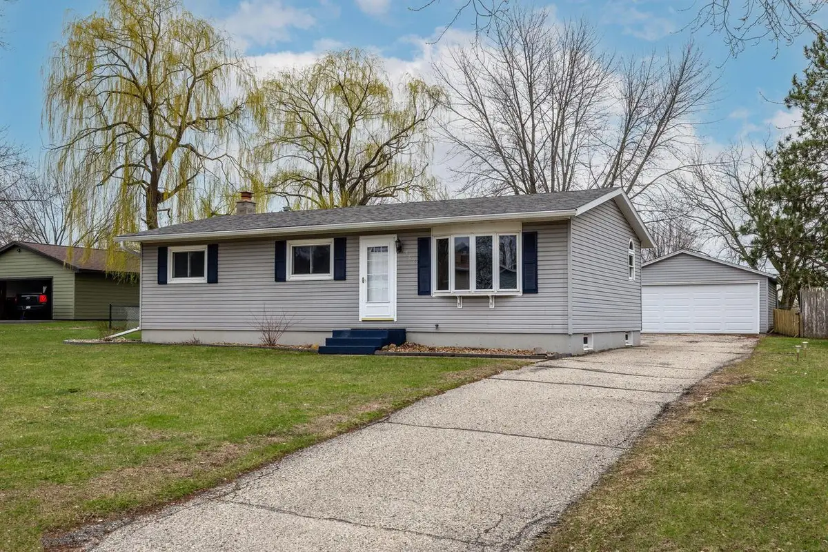 306 Neitzel DRIVE, Holmen, WI 54636 - #1