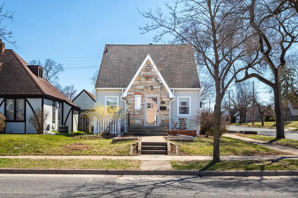 2302 Market STREET, La Crosse, WI 54601 - #1