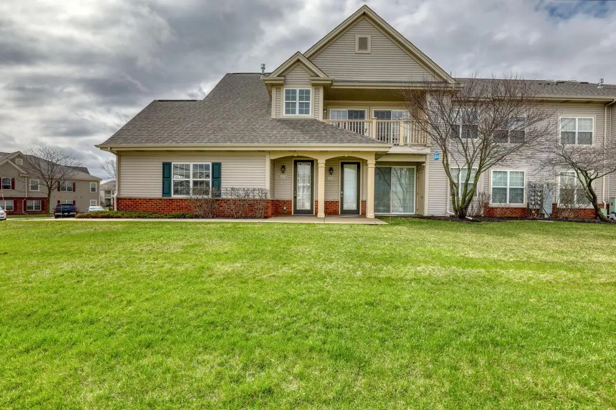 W206N16708 Blackberry CIRCLE, Jackson, WI 53037 - #1