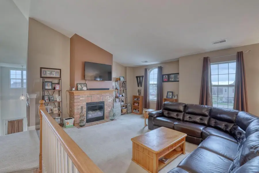 W206N16708 Blackberry CIRCLE, Jackson, WI 53037 - #2