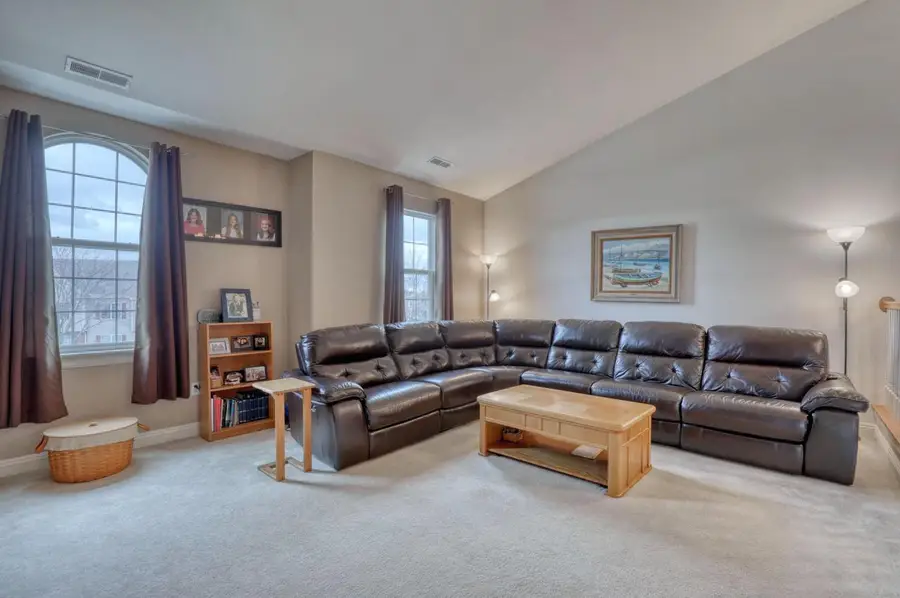 W206N16708 Blackberry CIRCLE, Jackson, WI 53037 - #3