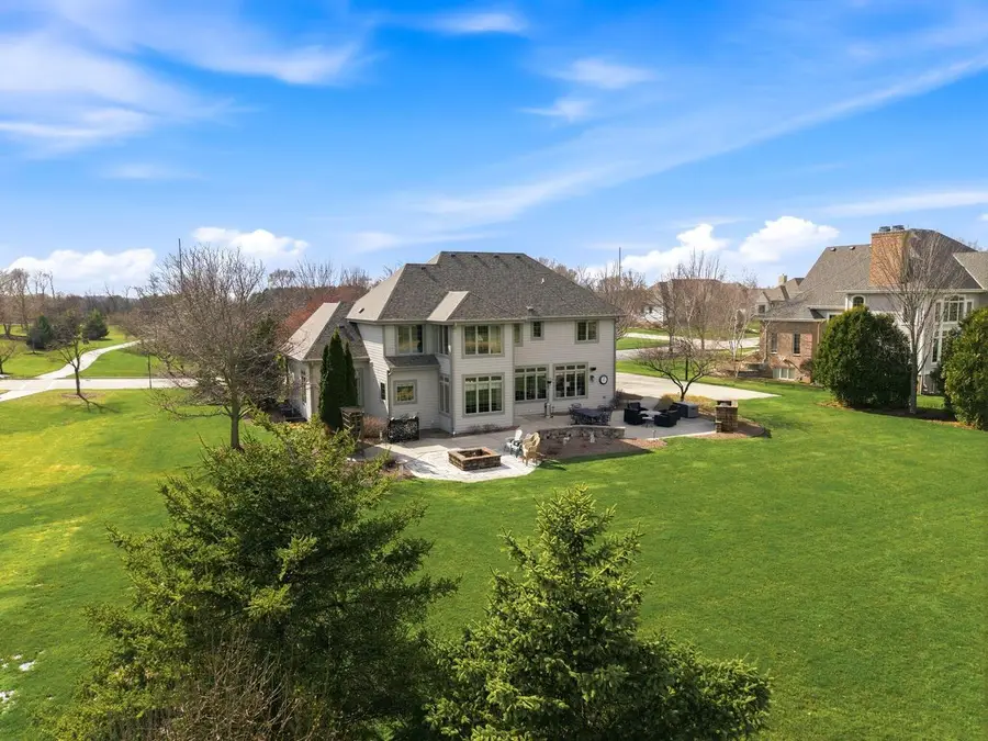 1267 Mary Hill CIRCLE, Hartland, WI 53029 - #2