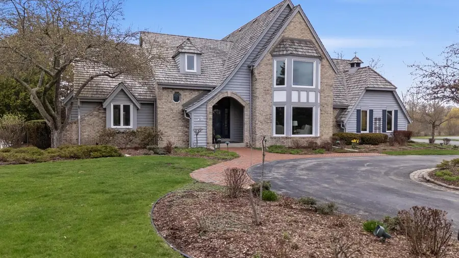 702 W Haddonstone PLACE, Mequon, WI 53092 - #2