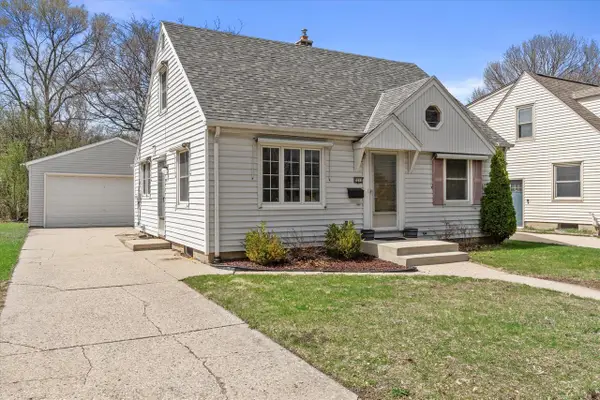 3211 S 72nd STREET, Milwaukee, WI 53219