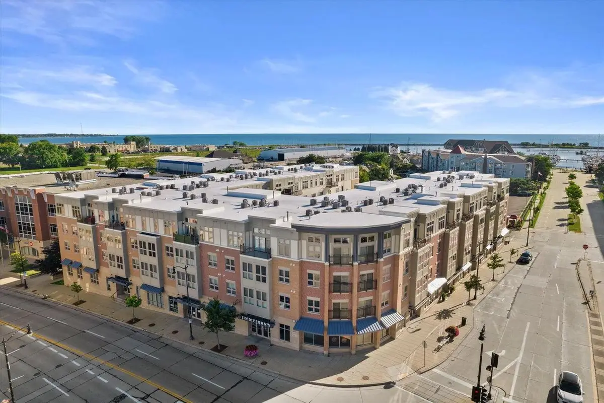 141 Main STREET #418, Racine, WI 53403 - #1