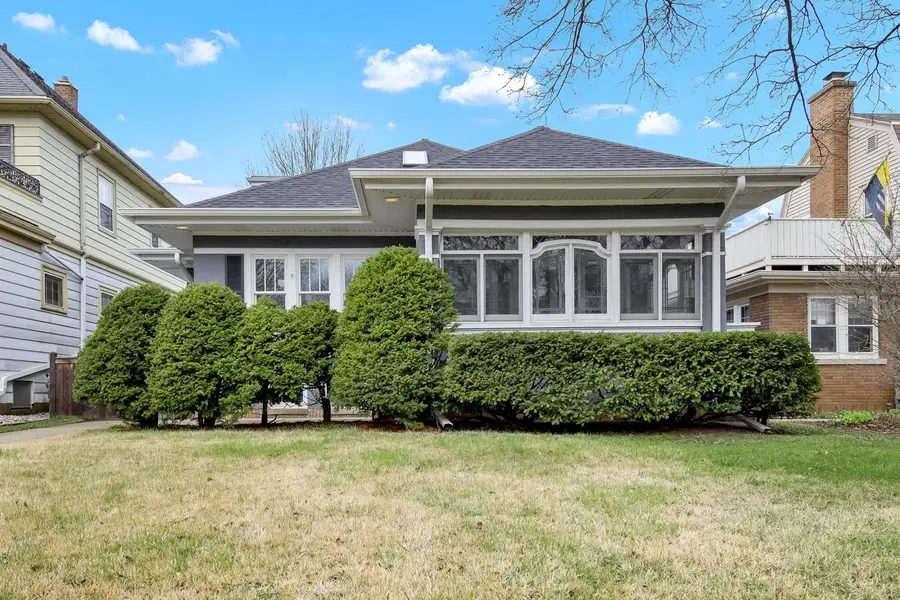 4455 N Frederick AVENUE, Shorewood, WI 53211 - #2