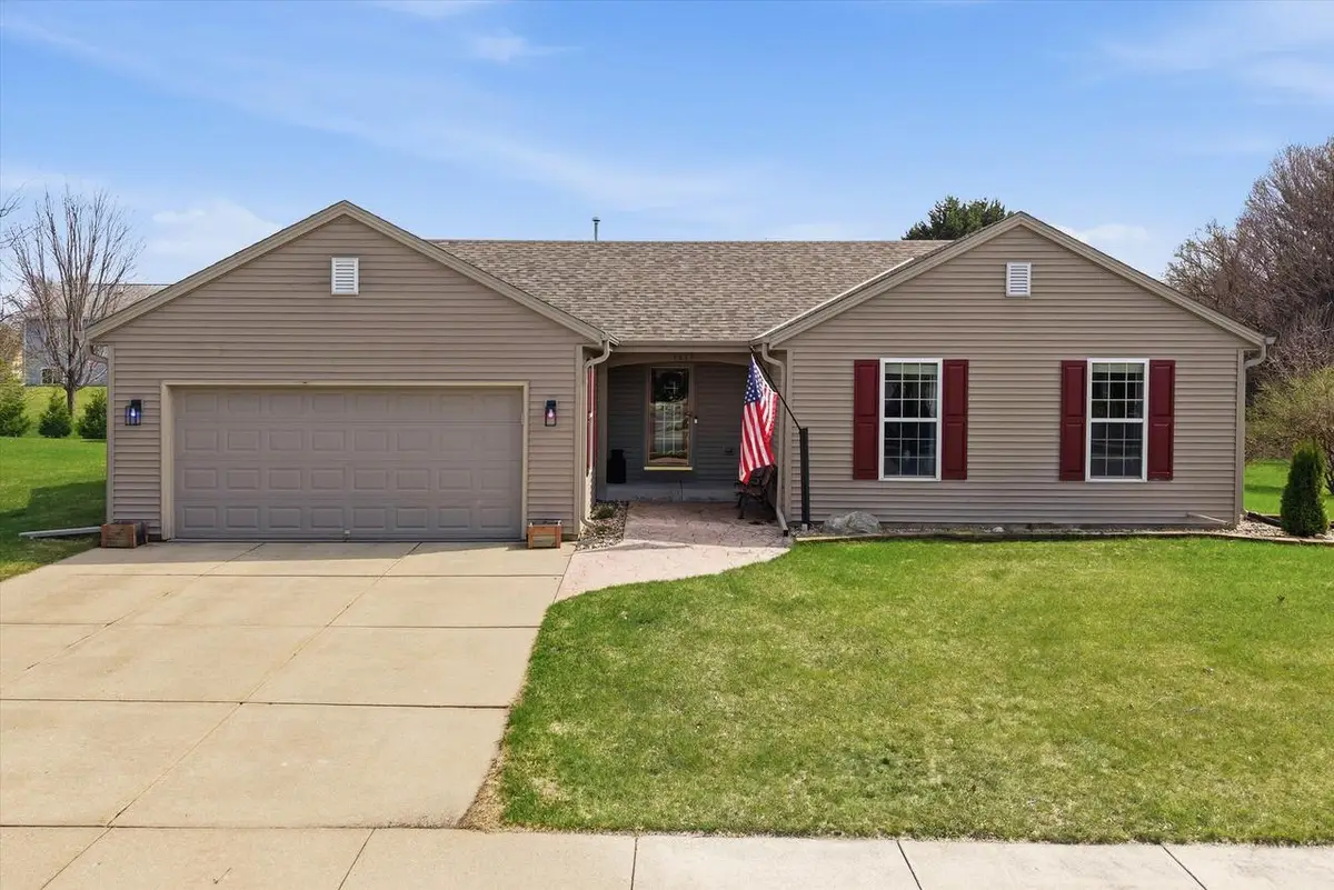 1879 Kissel DRIVE, Hartford, WI 53027 - #1