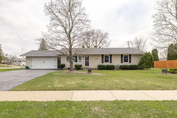 528 Riders Club ROAD, Onalaska, WI 54650