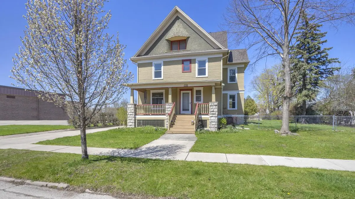 143 E MERRILL AVENUE, Fond Du Lac, WI 54935 - #1