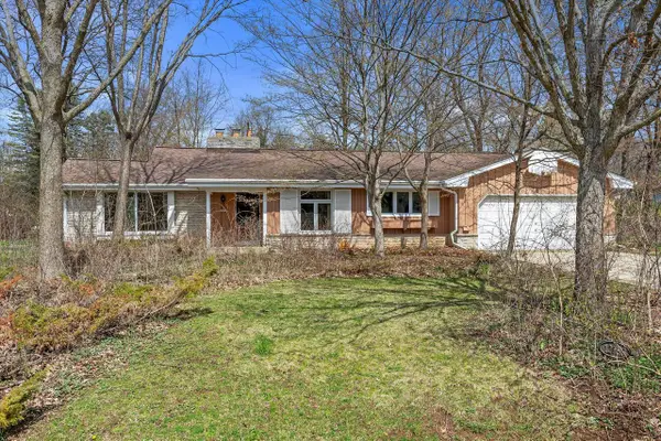 12750 Green Meadow PLACE, Elm Grove, WI 53122