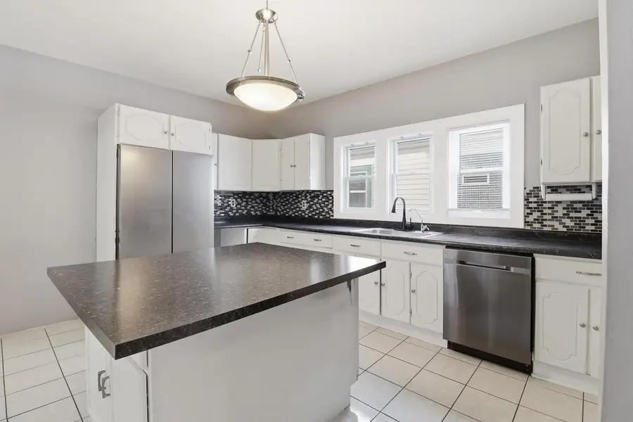 1414 W Euclid AVENUE, Milwaukee, WI 53215 - #3