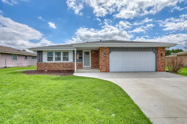 6291 Thorncrest DRIVE, Greendale, WI 53129