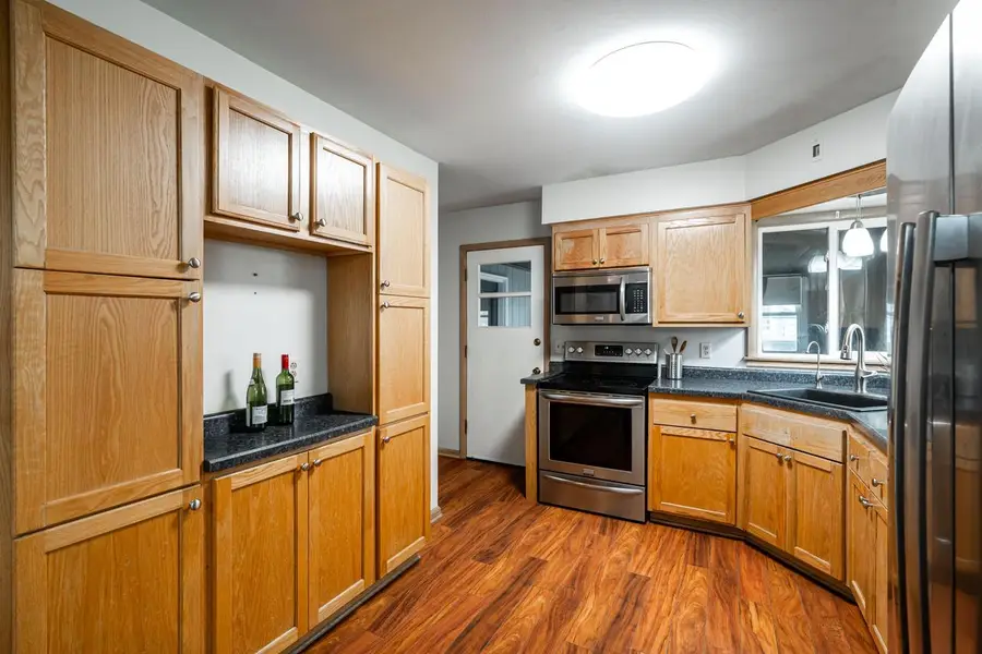 5207 Oakton LANE, Milwaukee, WI 53219 - #3