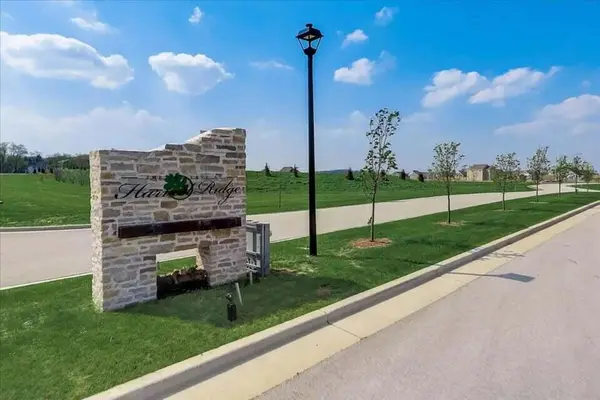 N58W27409 ORCHARD HILL CT LT 28 COURT, Lisbon, WI 53089