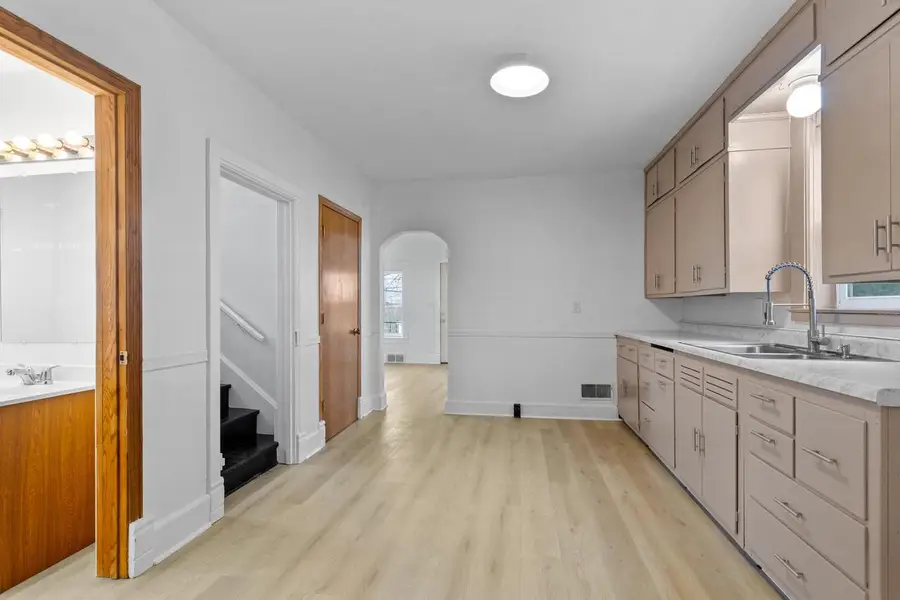 120 N Park PLACE, Plymouth, WI 53073 - #3