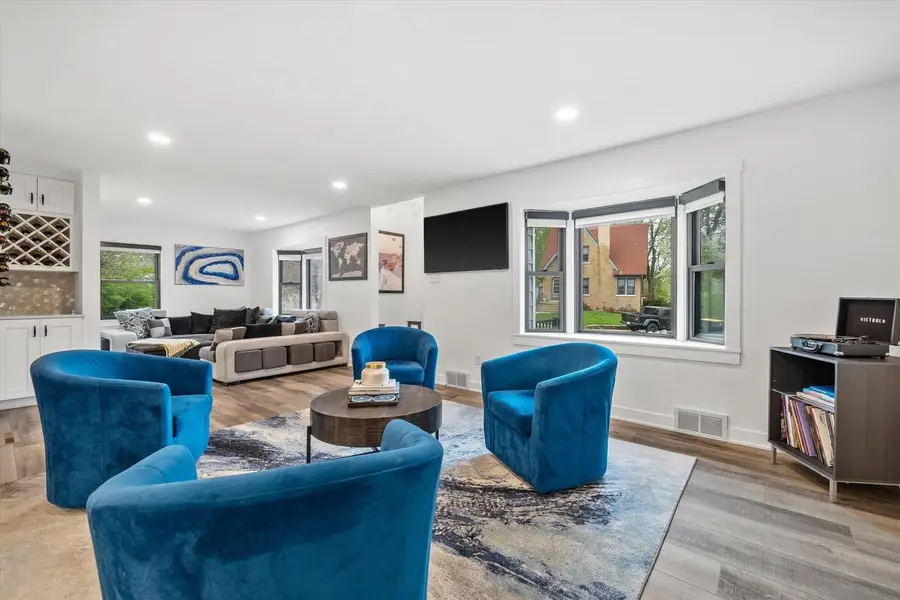 1423 St Charles STREET, Wauwatosa, WI 53213 - #3