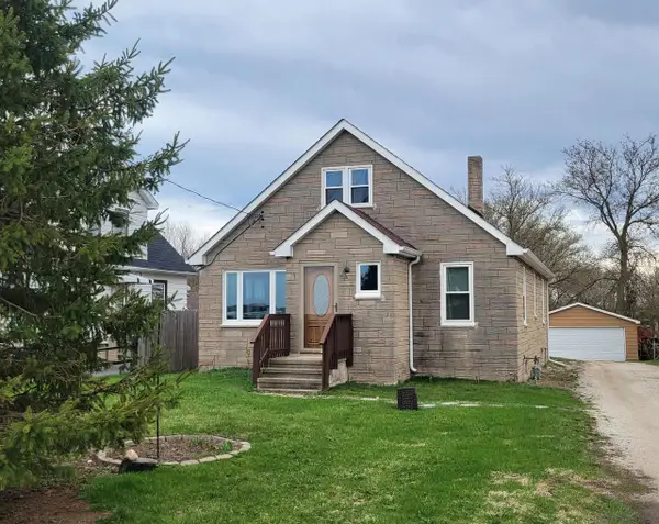 7107 38th STREET, Kenosha, WI 53144