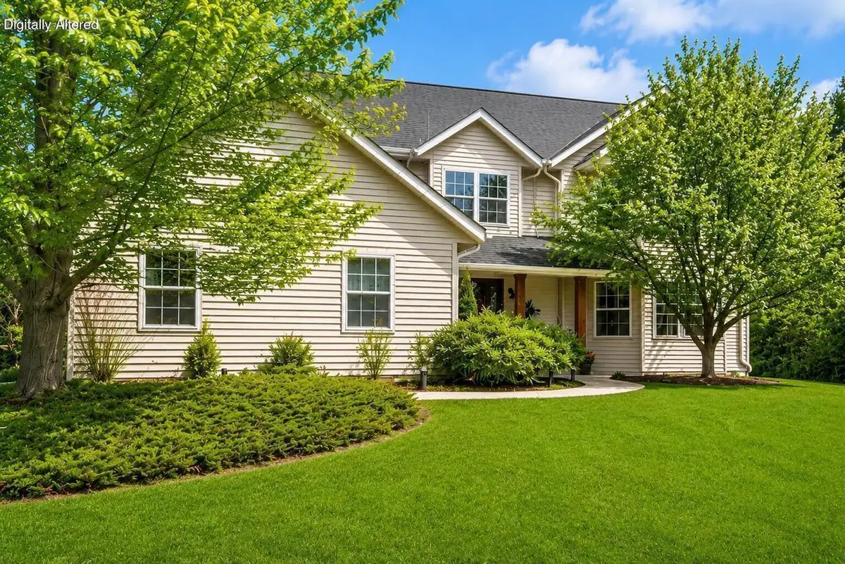 412 E Red Pine CIRCLE, Dousman, WI 53118 - #1